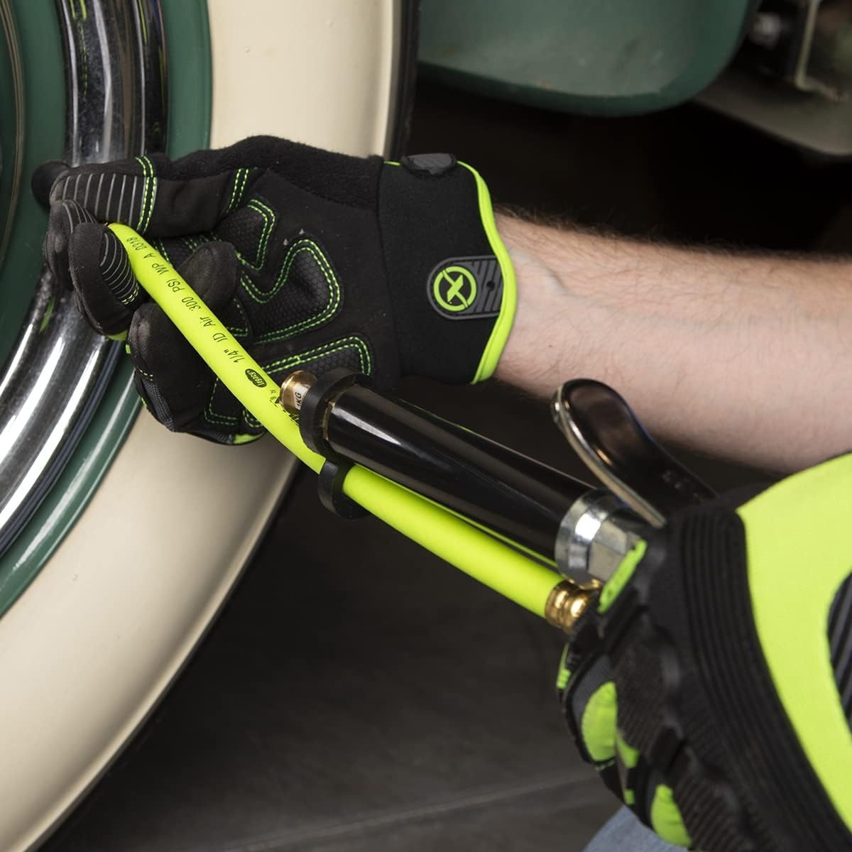 imageFlexzilla Premium StraightOn Tapered Chuck Inflator with 12 in Hose 20170 PSI AL2000FZ ZillaGreen